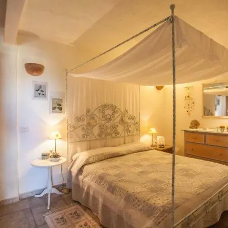 Dağ evi Pittulongu Chalet Sleeps 4 Olbia